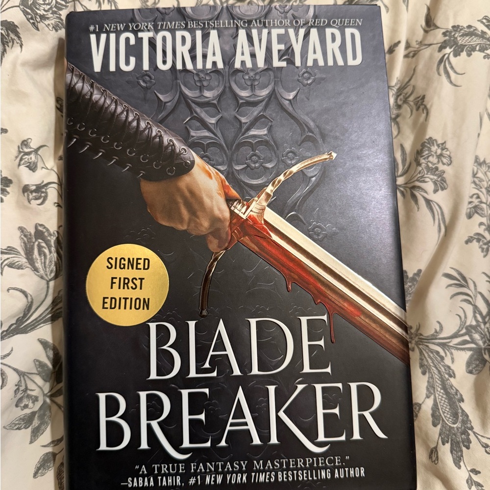 Blade Breaker by Victoria Aveyard Signed First Edition Book